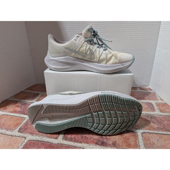 Women's Sz 9.5 Nike Winflo 8 Premium DA3056-001 Gray Running Shoes Sneakers - Picture 8 of 8